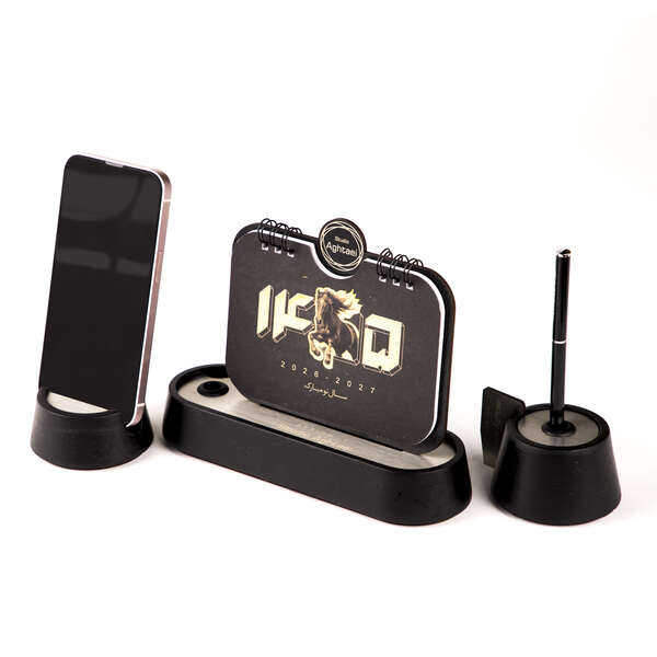 تقویم رومیزی 1405 مدل A+100 طرح سیلور