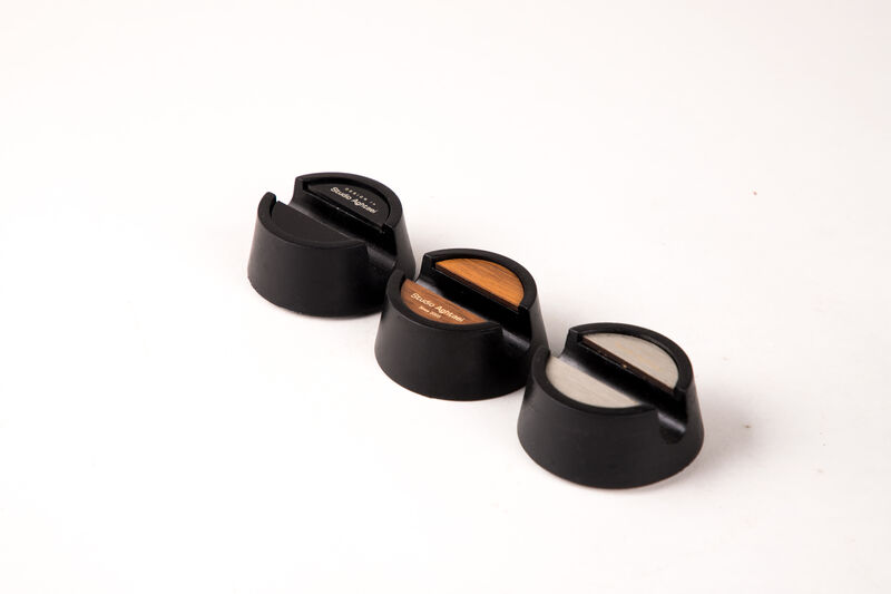 تقویم رومیزی 1405 مدل A+100 طرح سیلور gallery5