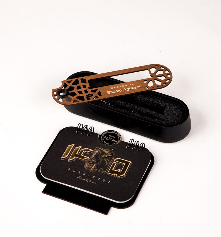 تقویم رومیزی 1405 مدل B102 طرح اورسی gallery1